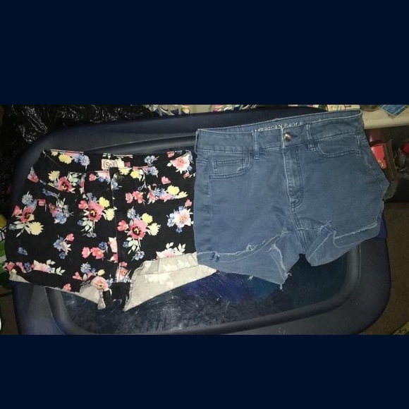 Shorts - Picture 5 of 11